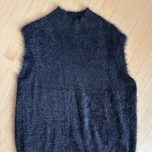 Halogen Black fuzzy knit mock T-neck sleeveless sweater, XL,  PG1202